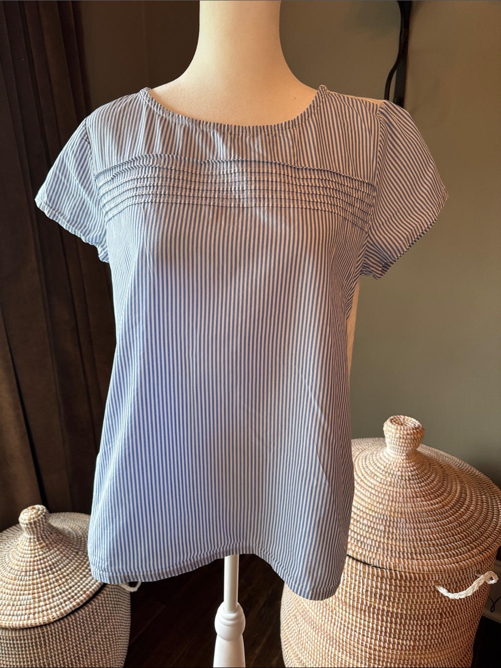 Vineyard Vines Blue and White Pinstripe Short-Sleeve Blouse